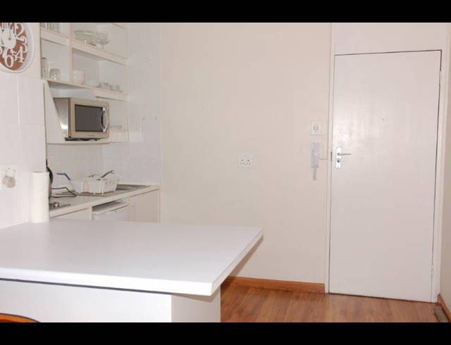 0 BEDROOM PROPERTY TO RENT IN ORANJEZICHT